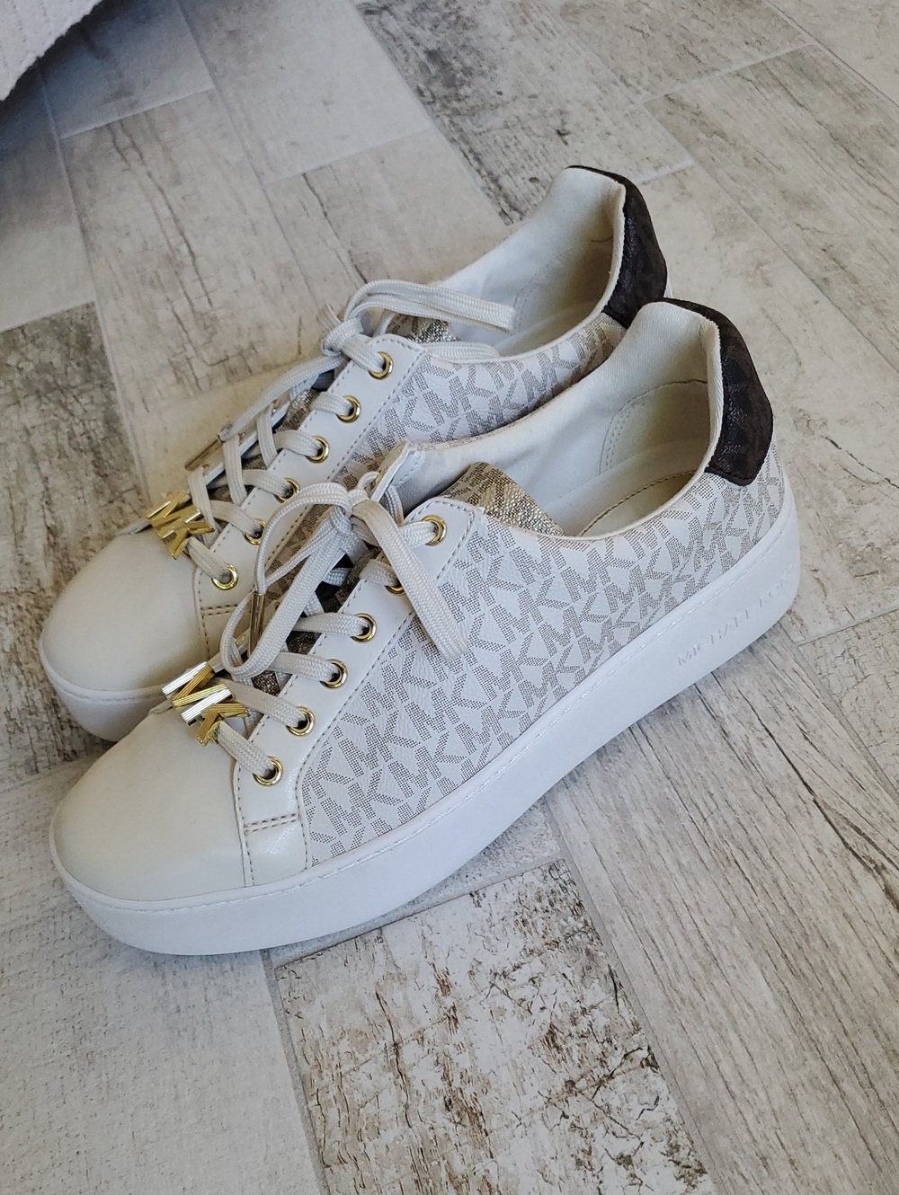 Michael Kors Cream and Gold MK Logo Poppy Lace-Up Sneakers 8.5